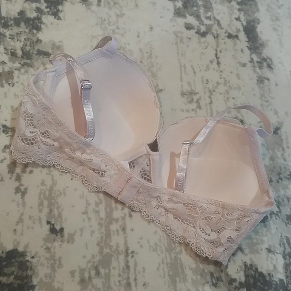 Airy pink Lace Bra - Picture 3 of 4